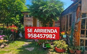 Pieza y estacionamiento independiente
